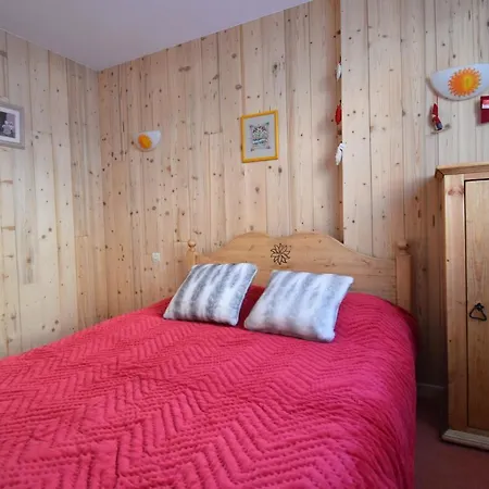 Vaujanylocations - Claret 2 6 *